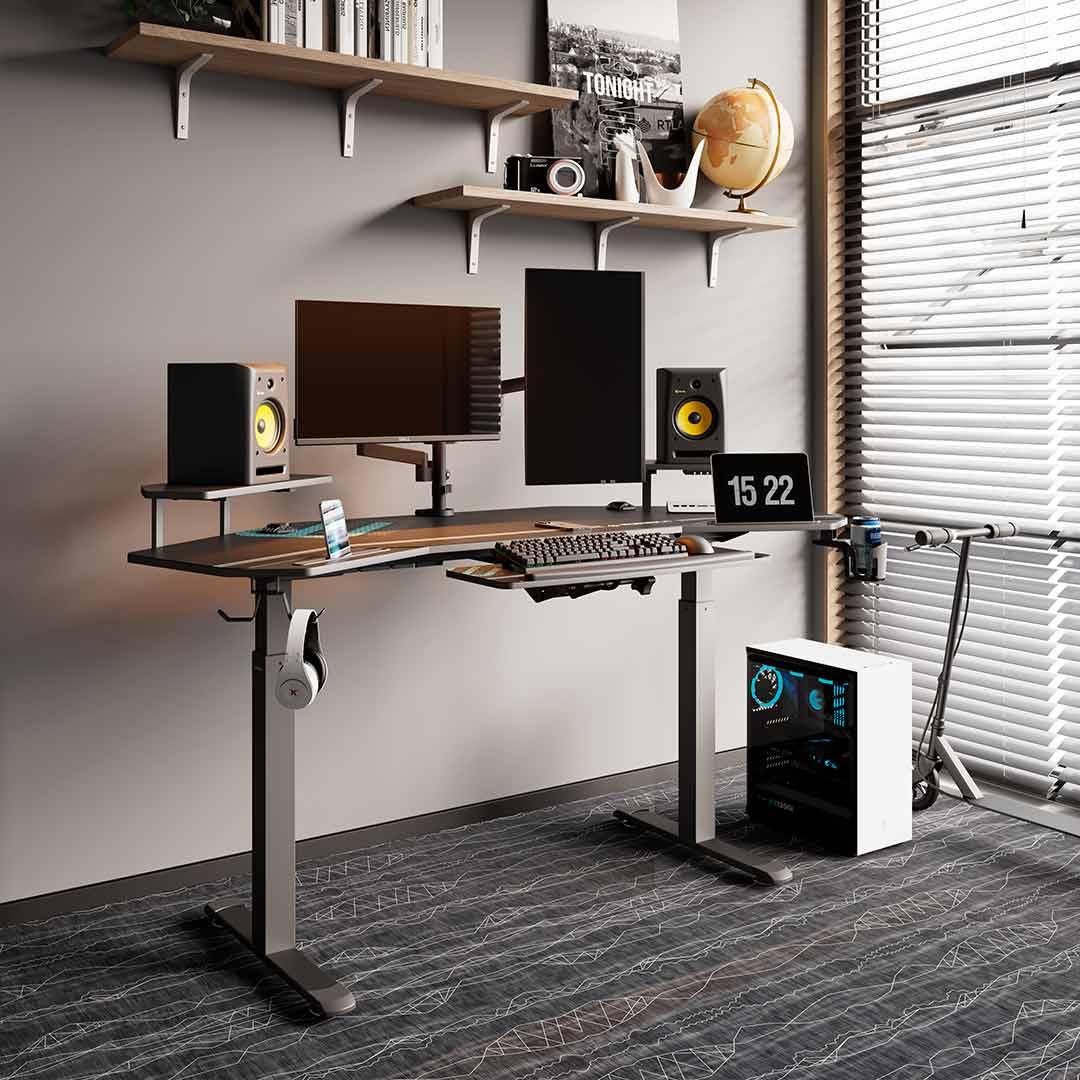 Desk setup showing suggested monitor height and arm-length viewing distance for screen work